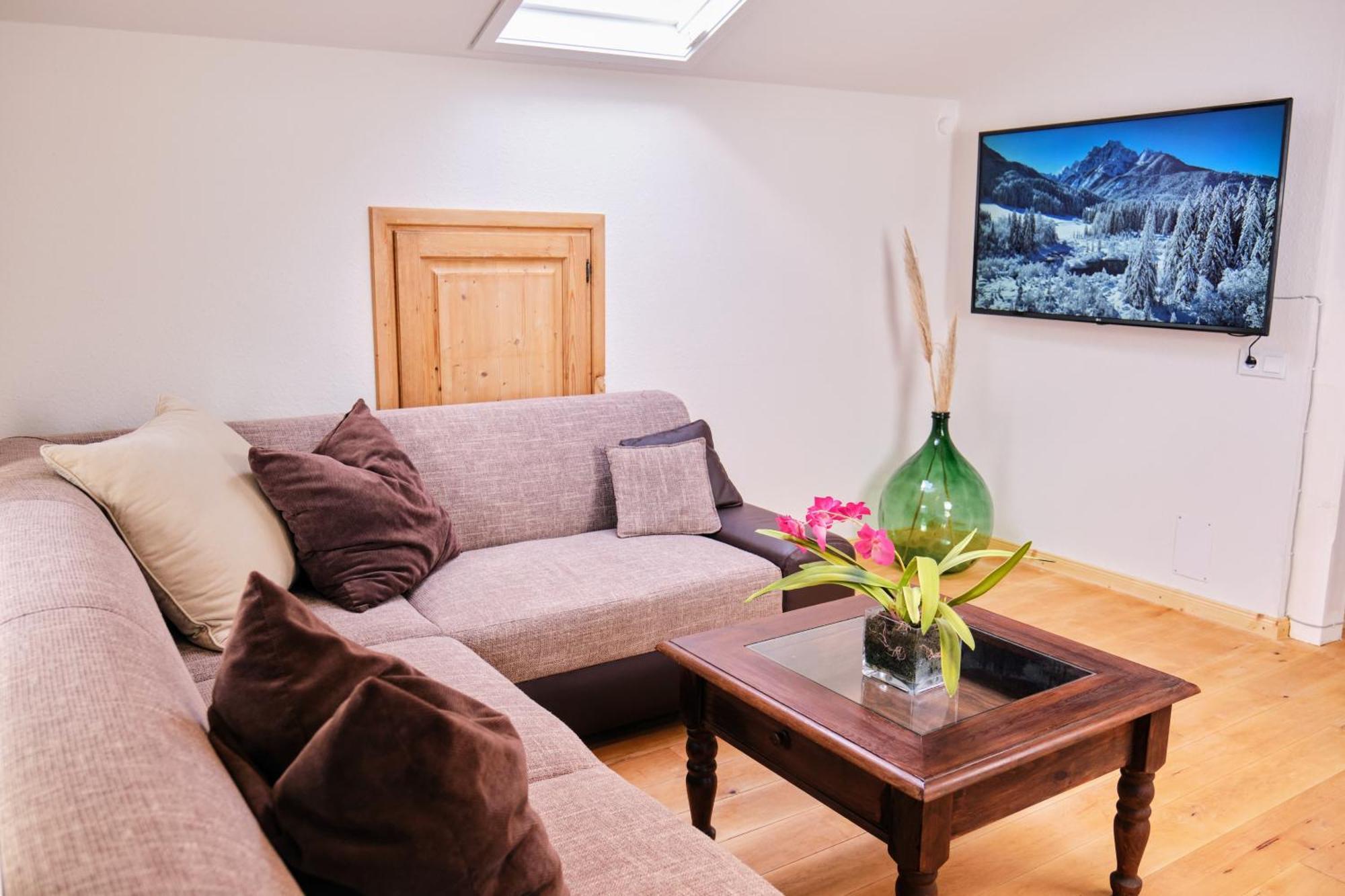 Apartment Neu! Moderner Bayrischer Flair Vor Pilatushaus