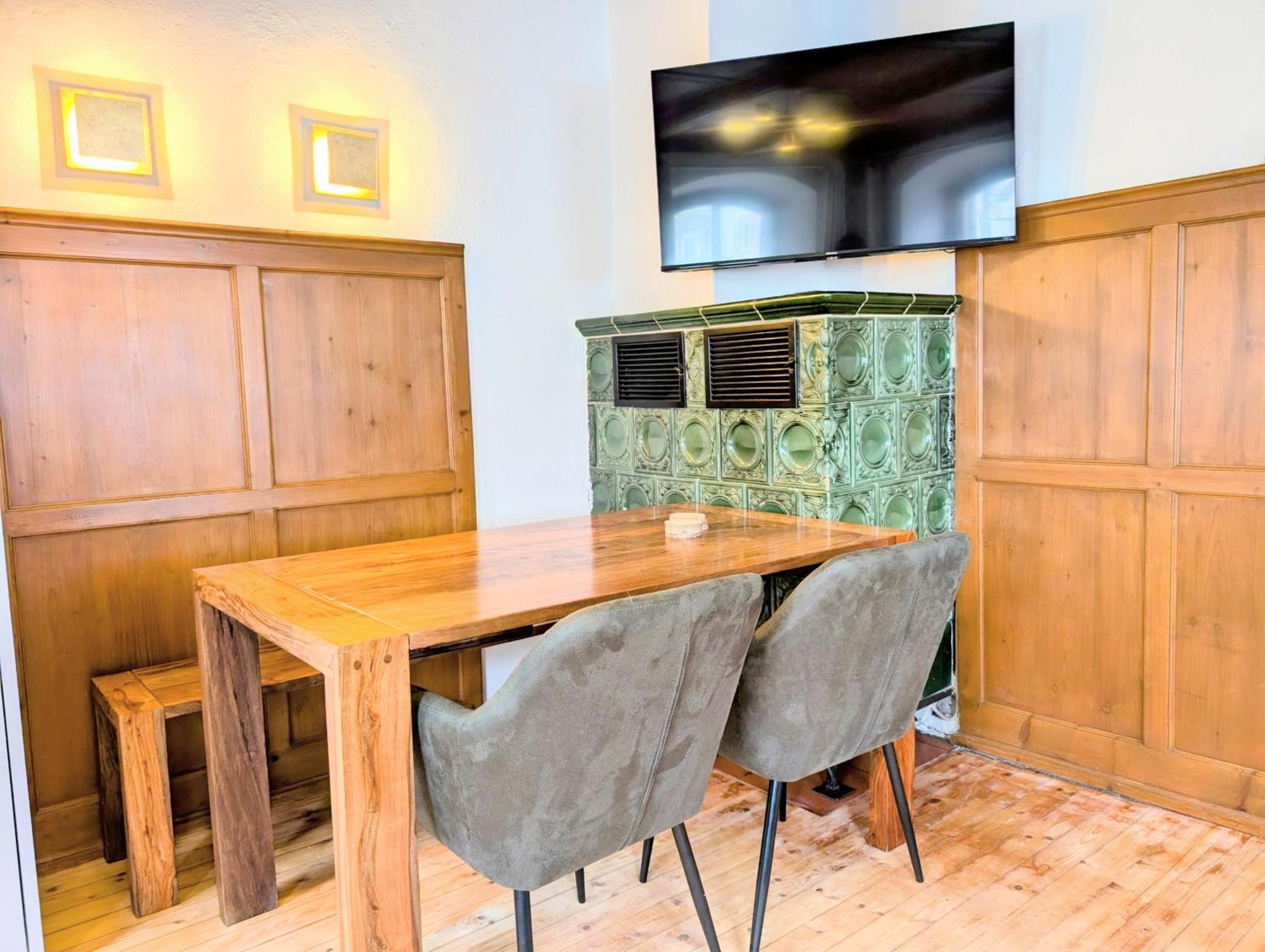 Apartment Neu! Moderner Bayrischer Flair Vor Pilatushaus Oberammergau