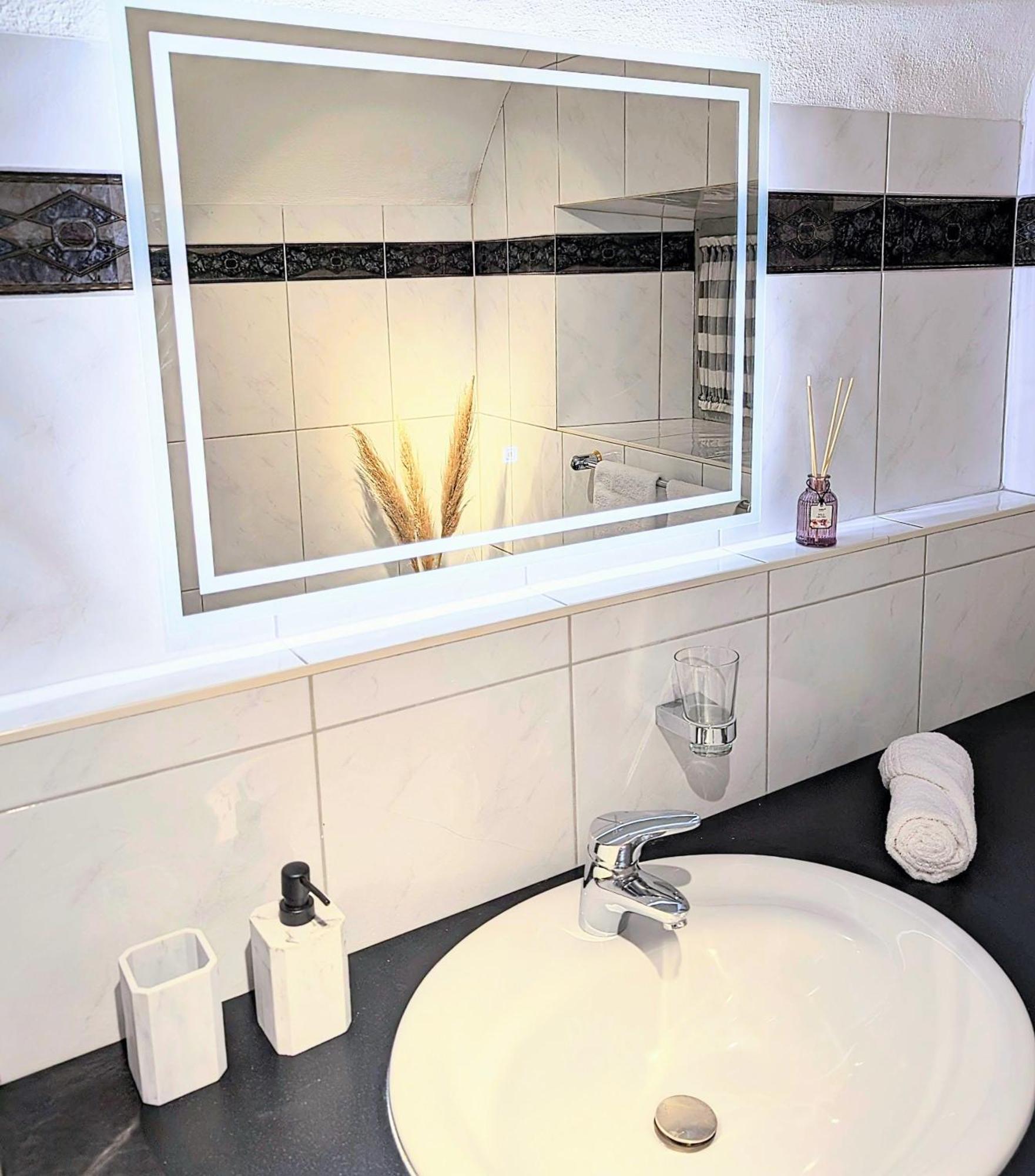 Apartment Neu! Moderner Bayrischer Flair Vor Pilatushaus
