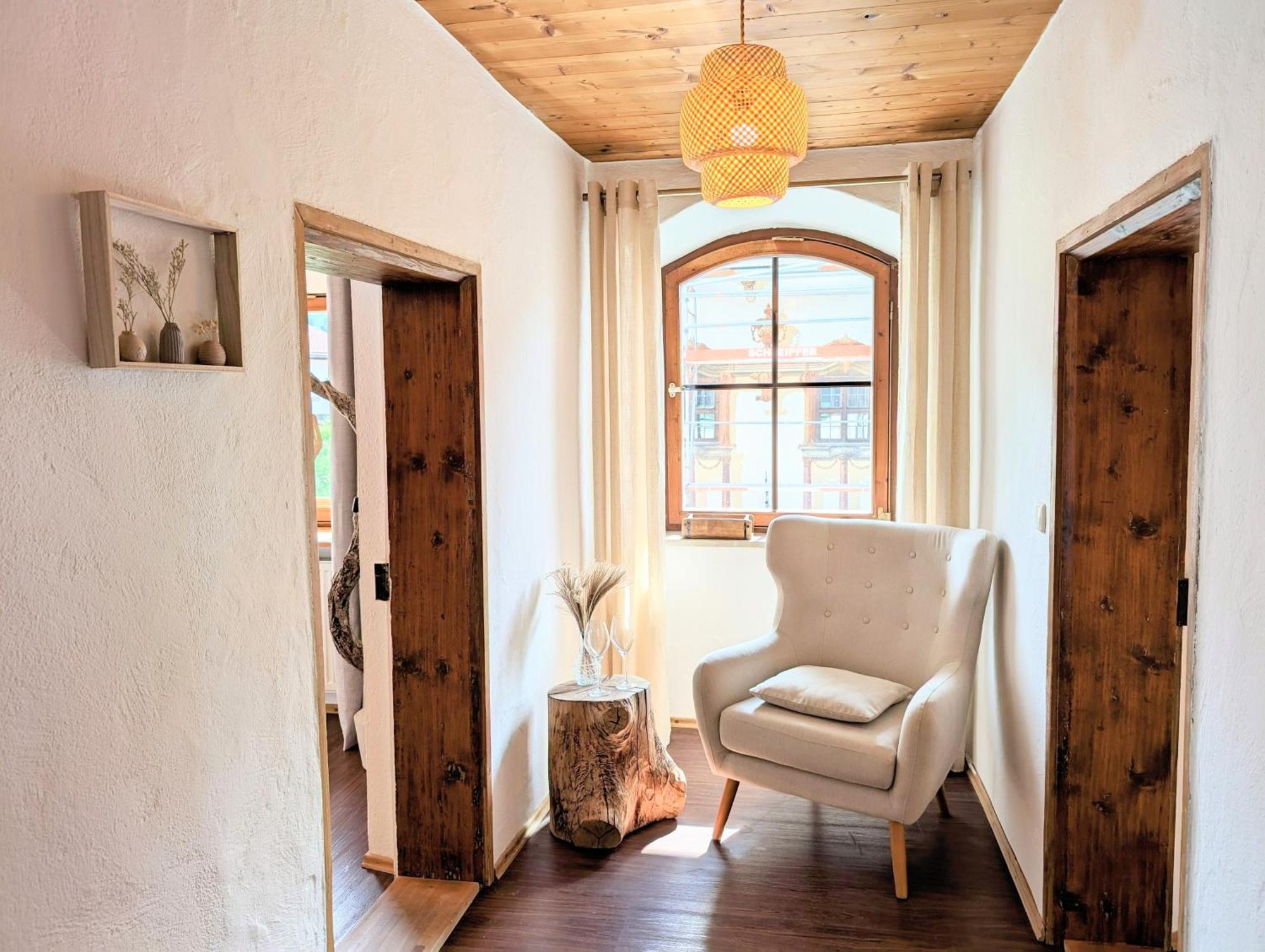 Apartment Neu! Moderner Bayrischer Flair Vor Pilatushaus Oberammergau